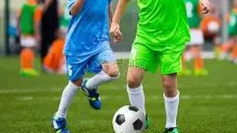 苏州队开场12分钟领先，南京队0：1暂处下风